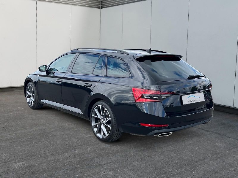 Škoda Superb (2022) SPORTLINE 2.0TSI 206kW 4x4 DPH - fotka 5 z 37
