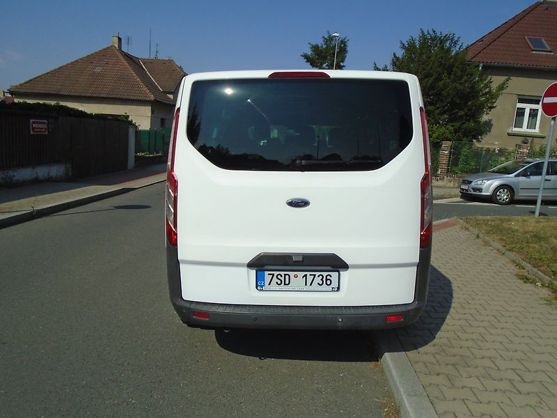 Ford Transit Custom (2016) 2.0 TDCi L2H1 Klima - fotka 6 z 32