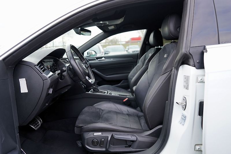Volkswagen Arteon 2.0 TDI/4Motion/DSG/R-line - fotka 22 z 40
