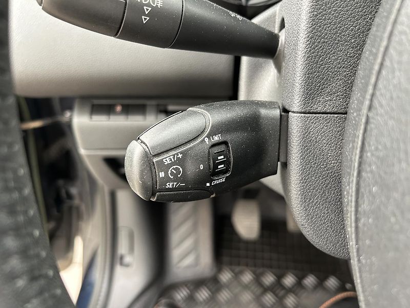 Peugeot 5008 1.6 HDI Allure - fotka 16 z 21