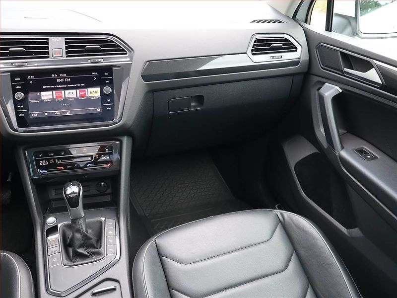 Volkswagen Tiguan (2022) 1.4 TSI eHybrid - fotka 8 z 21