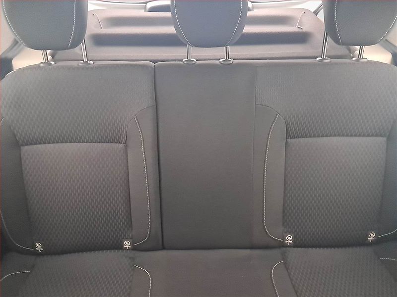 Dacia Sandero (2017) 1.2 16V, Navi - fotka 10 z 16