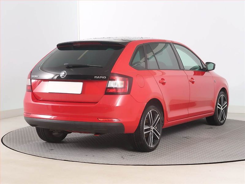 Škoda Rapid (2014) Spaceback 1.2 TSI, Navi - fotka 5 z 17