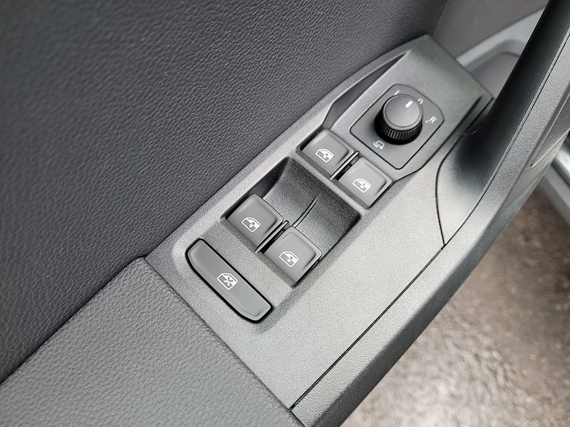 Seat Arona 1.0 TSI DSG Xperience - fotka 14 z 44