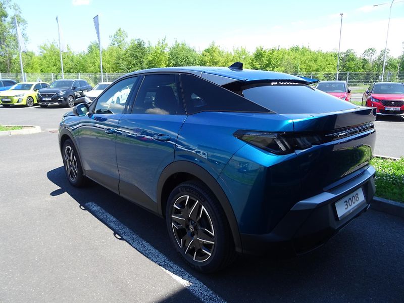 Peugeot 3008 (2025) ALLURE Hybrid 145k e-DCS6 - fotka 12 z 33