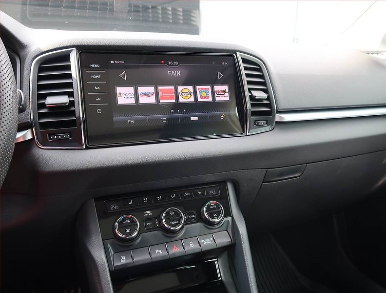 Škoda Karoq (2018) Style Plus 2.0 TDI - fotka 12 z 26