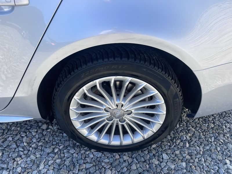 Audi A4 Avant 2.0TDi 120PS S-LINE AVANT TOP! - fotka 31 z 179