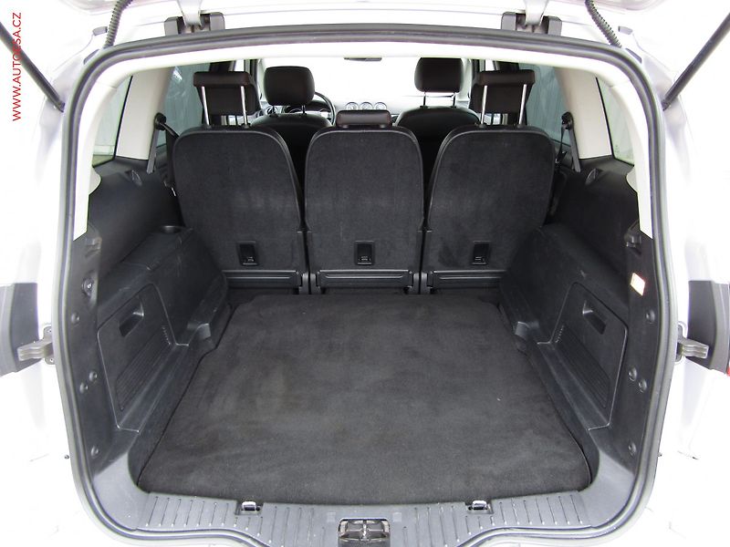 Ford S-MAX (2011) 2.0 EB, ČR, Titanium, AT - fotka 7 z 20