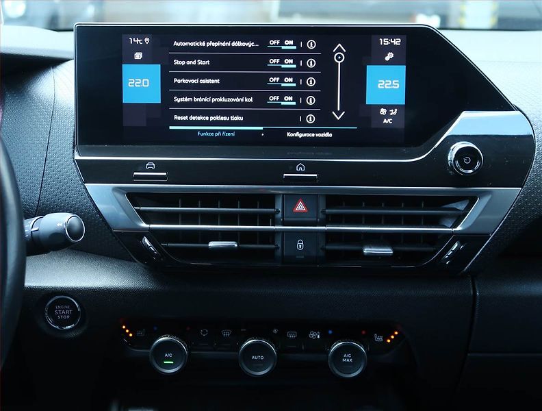 Citroën C4 (2021) 1.2 PureTech, ČR,1.maj - fotka 12 z 18