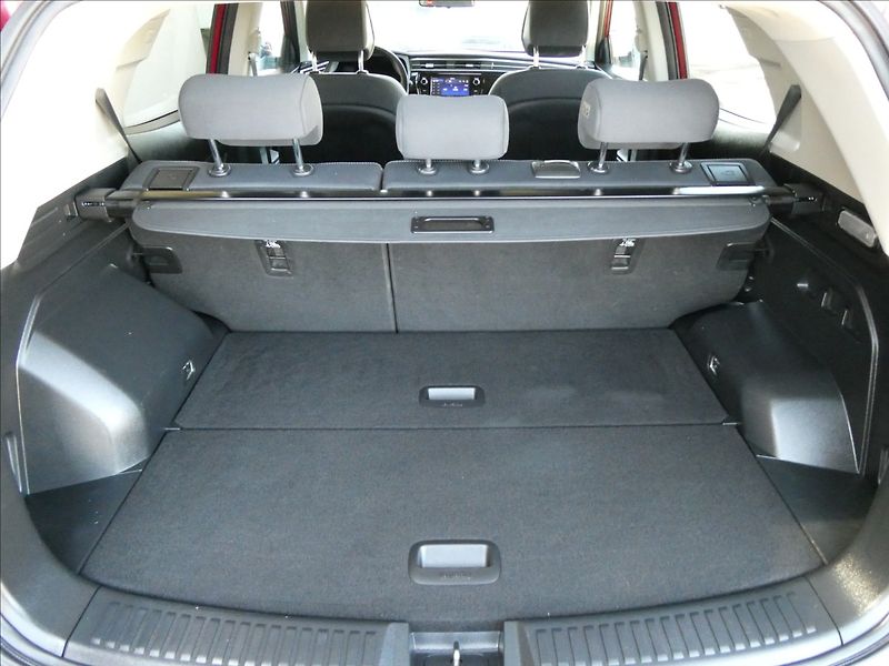 SsangYong Korando 1,5 1.5T-GDI,Style,4x4,automat - fotka 19 z 42