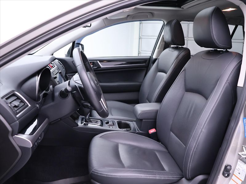 Subaru Outback 2,5 i 129kW Aut. AWD CZ Sport - fotka 11 z 36