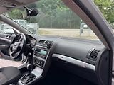 Škoda Octavia (2008) 2.0 TDi 4x4 Scout - náhled 17