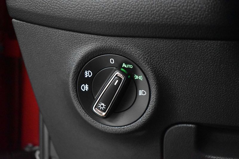 Škoda Kodiaq TDI 147kW 4x4*STYLE*TAŽNÉ*ČR 1 - fotka 16 z 42