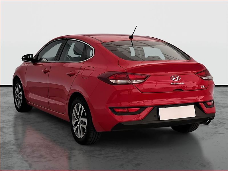 Hyundai i30 (2018) 1.4 T-GDI, Serv.kniha - fotka 4 z 16