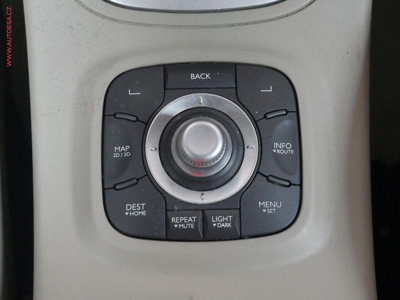 Renault Mégane (2010) 1.9 dCi, Navi, AC - fotka 16 z 18