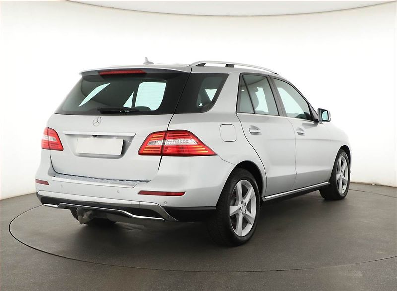 Mercedes-Benz Třídy M (2014) ML 350 BlueTEC, 4X4, Automat - fotka 5 z 20