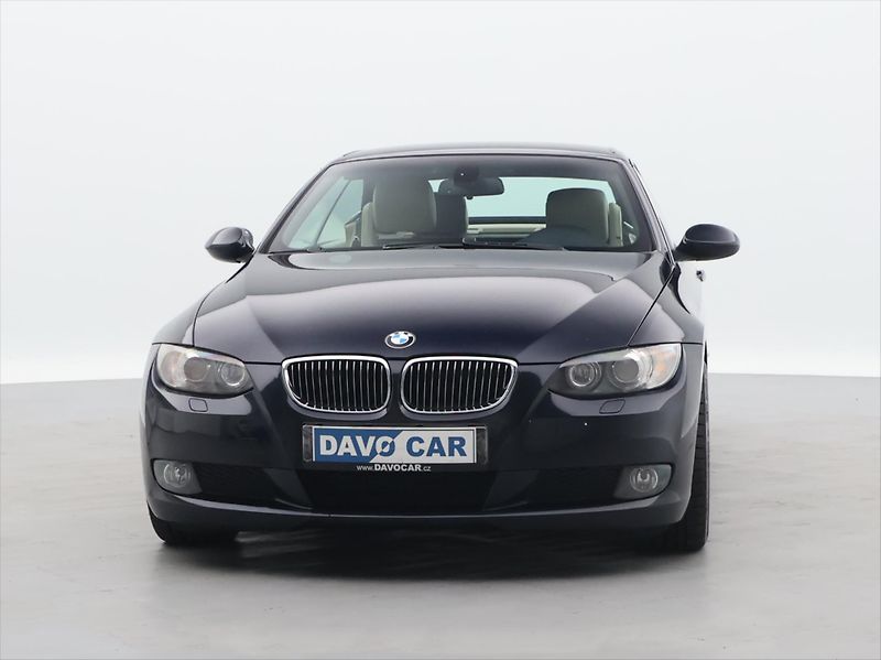 BMW Řada 3 3,0 325i Cabrio 160 kW - fotka 2 z 35