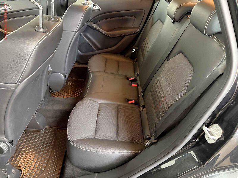 Mercedes-Benz Třídy B (2016) 2.2 CDi B200, AT, LED, navi - fotka 10 z 16