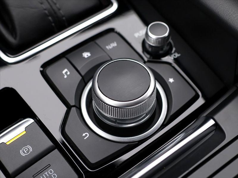 Mazda 6 2,5 143kW Skyactive Revolution - fotka 34 z 44
