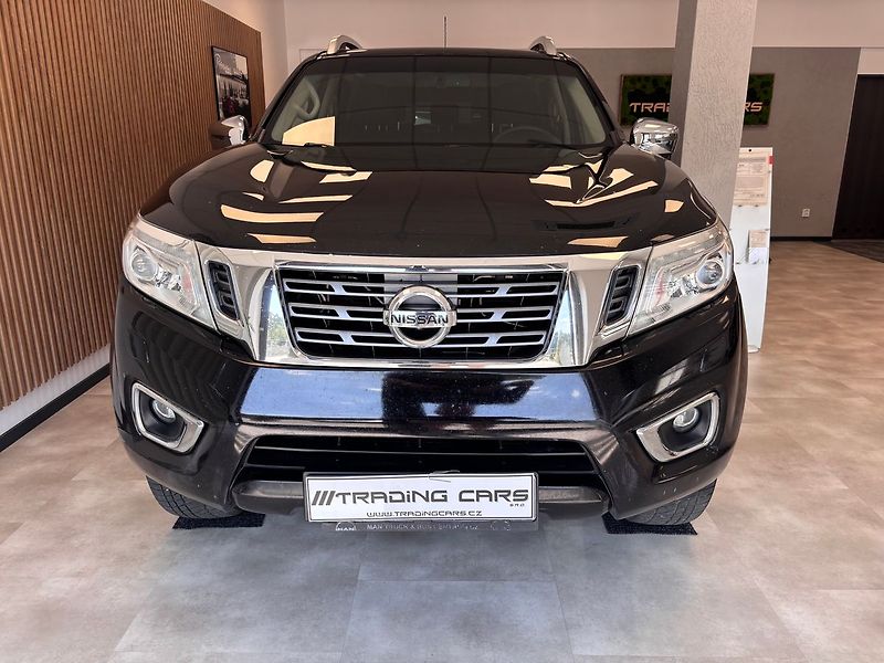 Nissan Navara 2.3 DCi Hardtop 4x4 automat - fotka 2 z 29