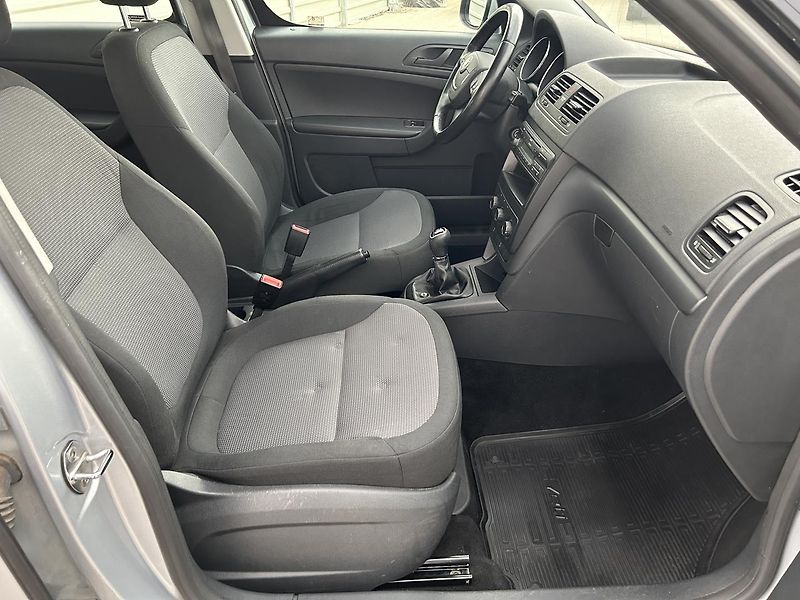 Škoda Yeti 2,0 TDI Active - fotka 22 z 24