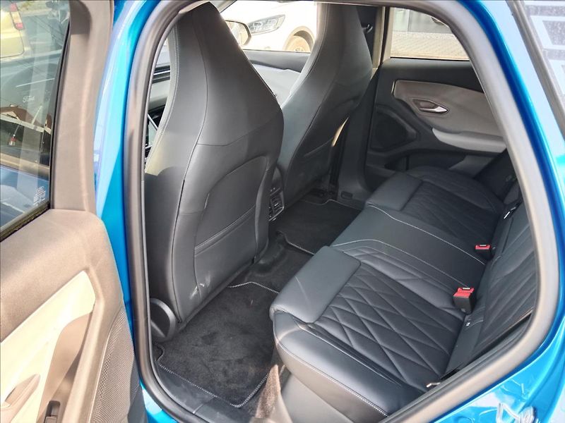 Ford Explorer (2025) Prodl. dojezd 77kWh  Premium - fotka 13 z 15