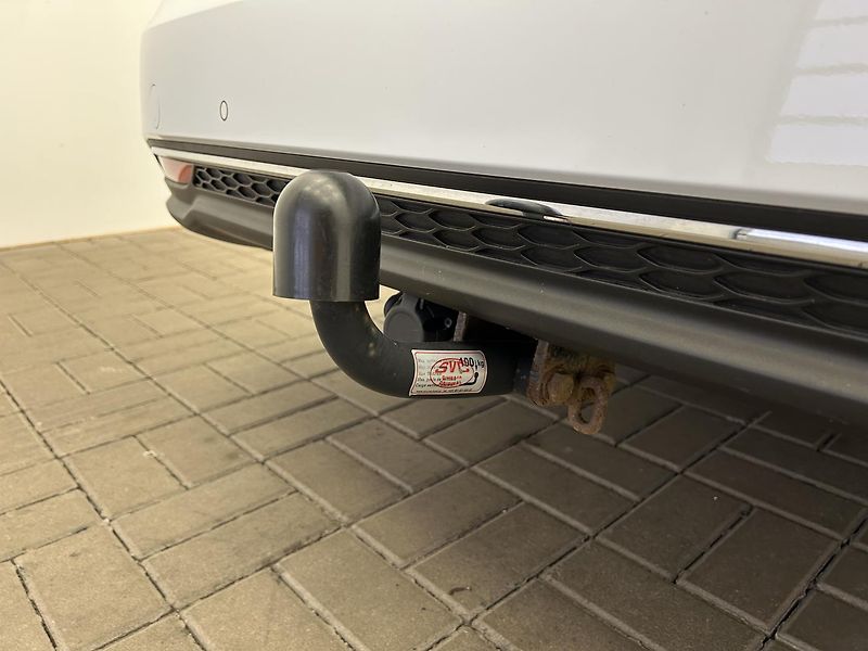 Kia Ceed 1.5 T-GDI SPIN - fotka 20 z 23
