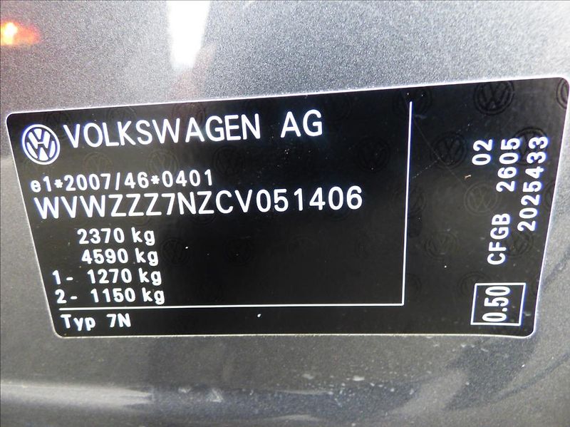 Volkswagen Sharan 2,0 TDI,Digi Klima,Navigace  H - fotka 64 z 67