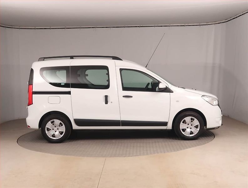 Dacia Dokker (2018) Arctica 1.6 SCe, 5Míst, ČR - fotka 6 z 17