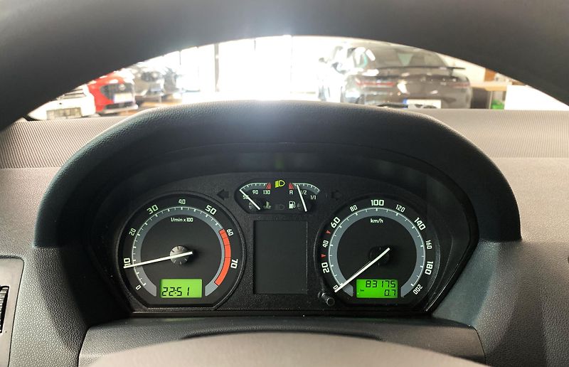 Škoda Fabia 1.2 HTP, ČR - fotka 14 z 21