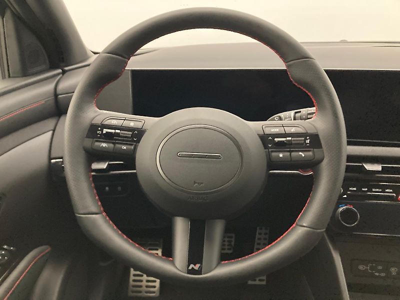 Hyundai Tucson 1,6 TGDI 2WD MT NLINE - fotka 13 z 14