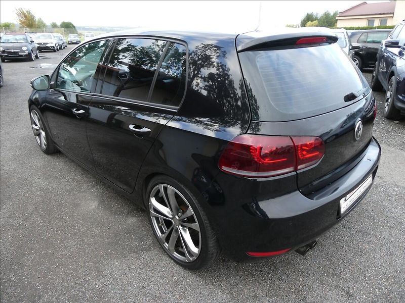 Volkswagen Golf 1,4 TSi 90kW 2xkola,po servise - fotka 7 z 47