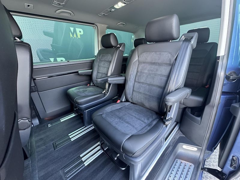 Volkswagen Multivan (2016) 2.0TDi DSG 4M Highline, DPH - fotka 17 z 54