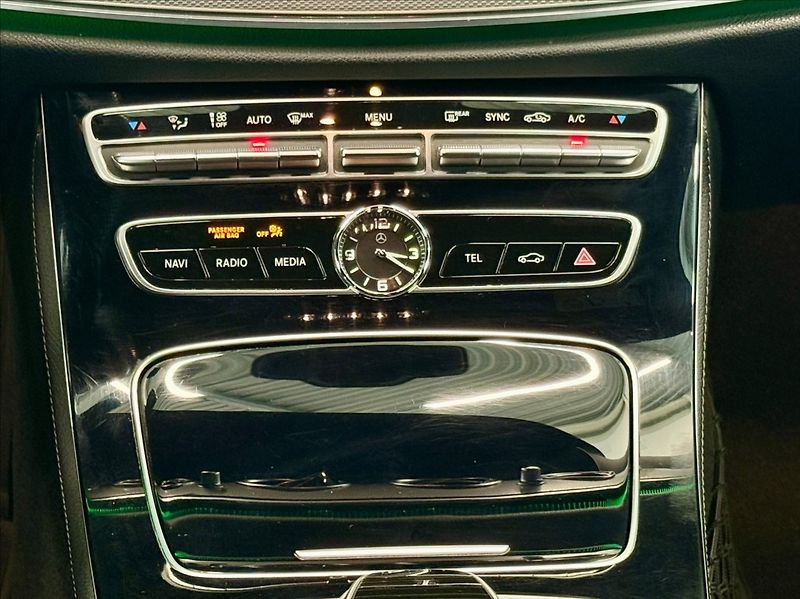 Mercedes-Benz Třídy E 220D BURNESTER 143kW   2,0 - fotka 13 z 19