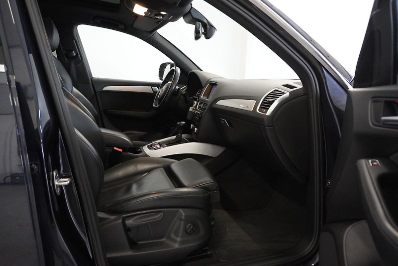 Audi Q5 3.0 TDI 190kW QUATTRO S-LINE - fotka 32 z 37