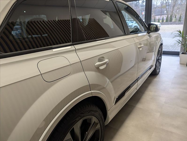 Audi Q7 3.0 TDI 50 s Line - fotka 11 z 35