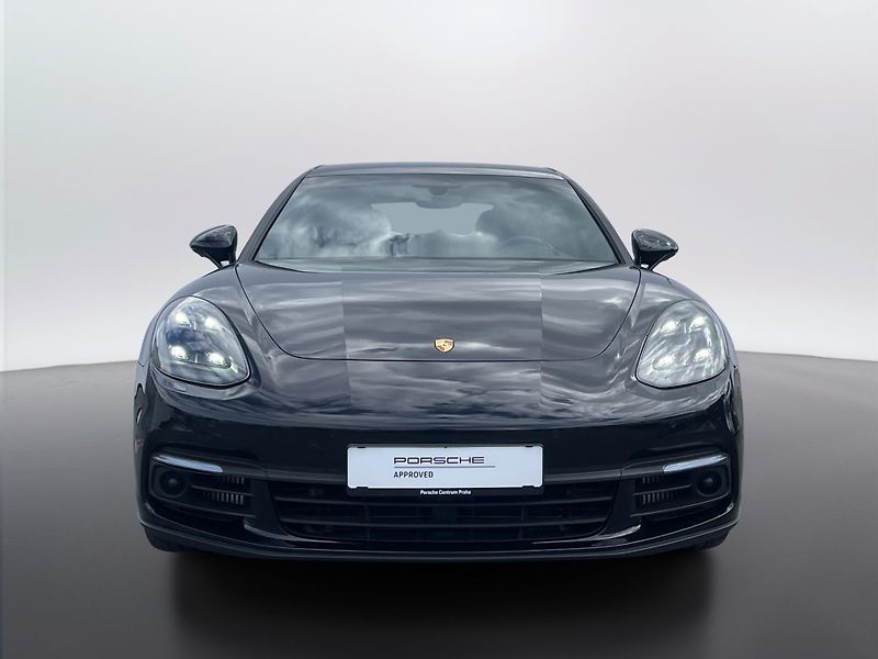 Porsche Panamera (2020) 4 - fotka 8 z 30