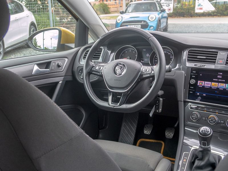 Volkswagen Golf (2018) ČR 1.0TSI 81KW – BARVA - fotka 15 z 52