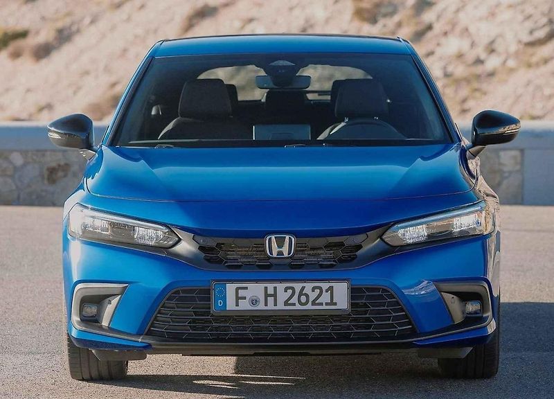 Auto jsme zkoušeli ve Španělsku na kvalitním asfaltu