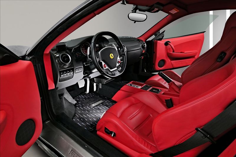 Ferrari F430 4,3 F1 V8 - fotka 11 z 18