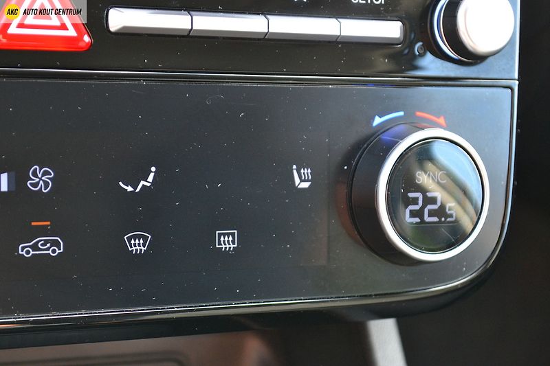 Hyundai Tucson 1.6T-GDI STYLE DCT FL 118KW - fotka 29 z 48