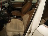 Audi A4 (2009) 2.0 TDi, 1.maj, AC, park - náhled 9