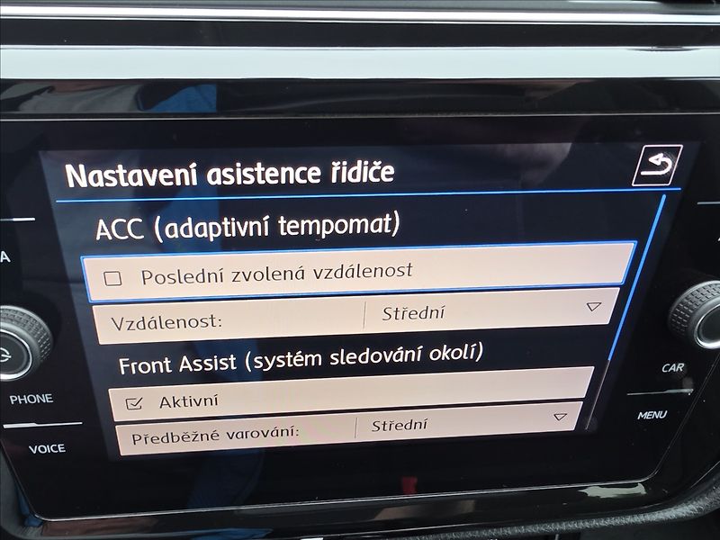 Volkswagen Touran 1,4 TSi 110KW DSG Highline 7MÍ - fotka 22 z 50