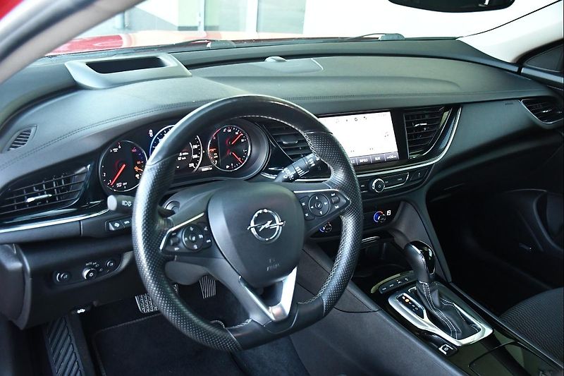 Opel Insignia 2.0CDTi COUNTRY TOURER 4X4 ČR - fotka 16 z 45
