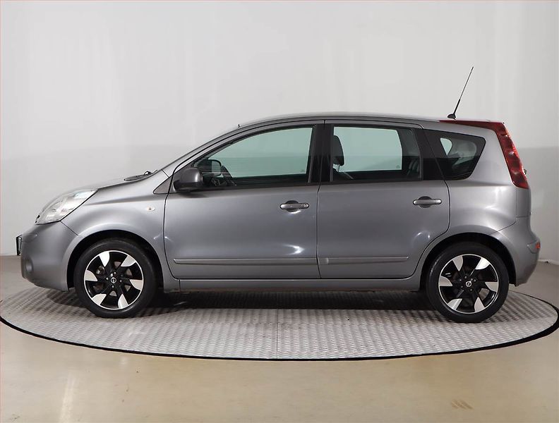 Nissan Note (2012) 1.4, Tempomat - fotka 3 z 17