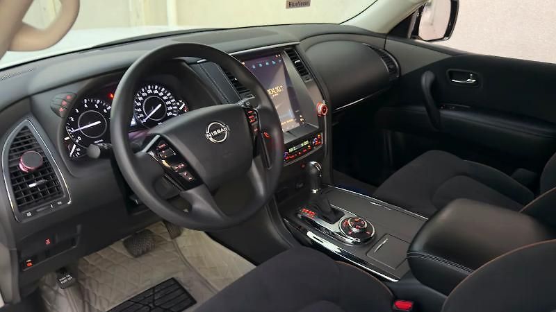 Nissan Patrol (2022) Legendární Nissan Patrol - fotka 10 z 17