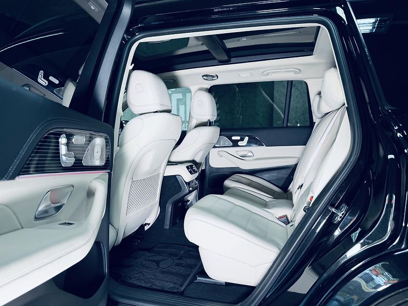 Mercedes-Benz GLS (2025) 450d*4M*AMG*HIGH.END*PANO*TOP - fotka 34 z 46