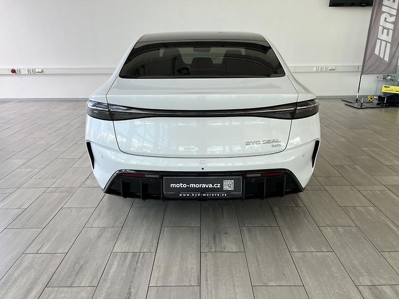 BYD Seal (2025) Excellence AWD - fotka 8 z 16