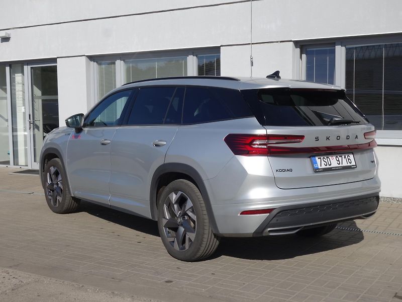 Škoda Kodiaq (2025) 2.0 TDI 142 kW 4x4 Sportline - fotka 4 z 35