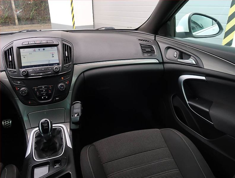 Opel Insignia (2014) 2.0 CDTI, po STK - fotka 8 z 18
